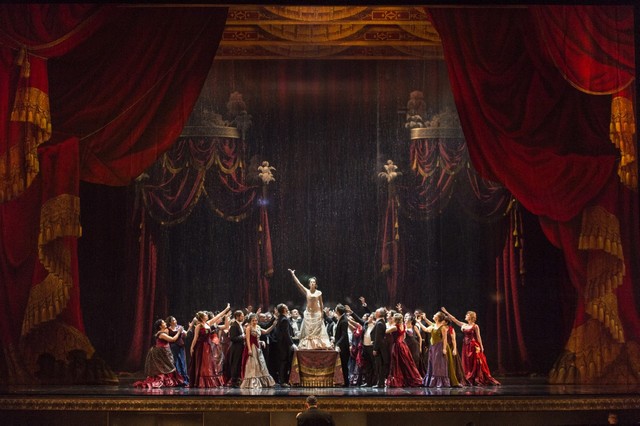 La Traviata di Verdi  torna in scena al Teatro di San Carlo