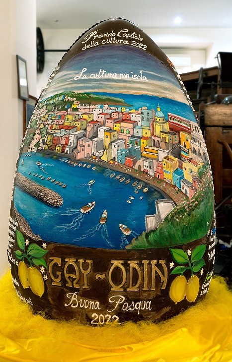 Gay-Odin dedica il tradizionale uovo gigante a Procida Capitale Italiana della Cultura 2022