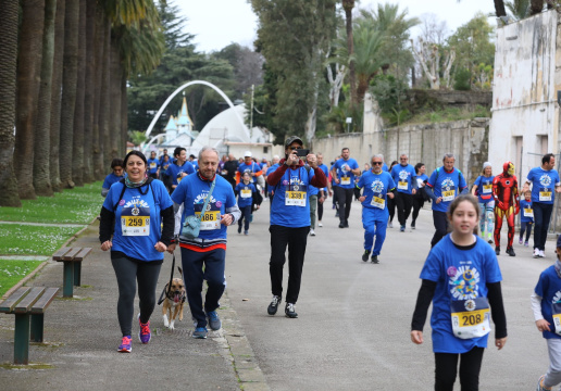 Family Run&Friends, alla Napoli City Half Marathon lo sport sposa il sociale