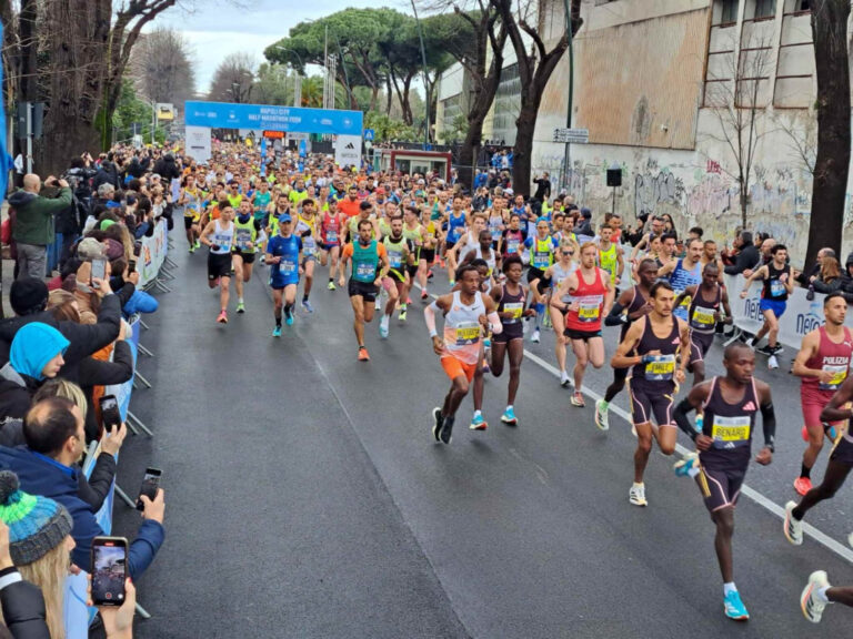 Napoli City Half Marathon 2025, apertura iscrizioni